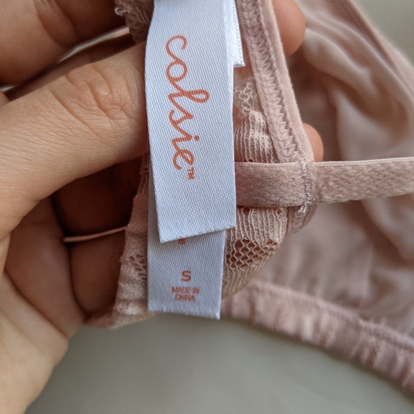 Colsie Unlined Lace Bralette - Picture 5 of 5